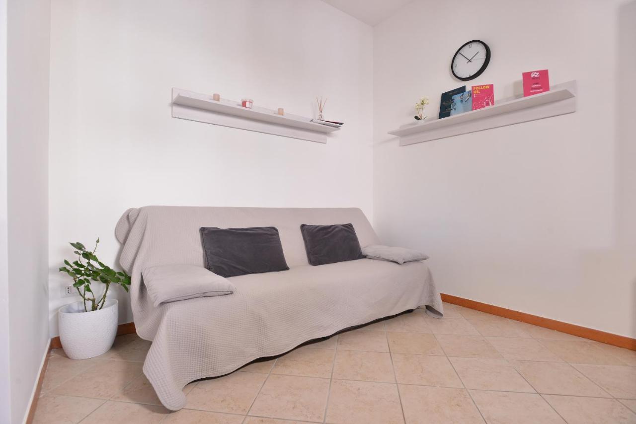 Izzhome Blue Sea Пула Екстериор снимка