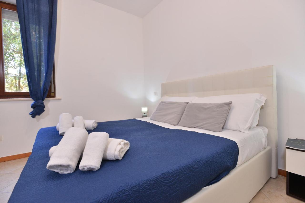 Izzhome Blue Sea Пула Екстериор снимка
