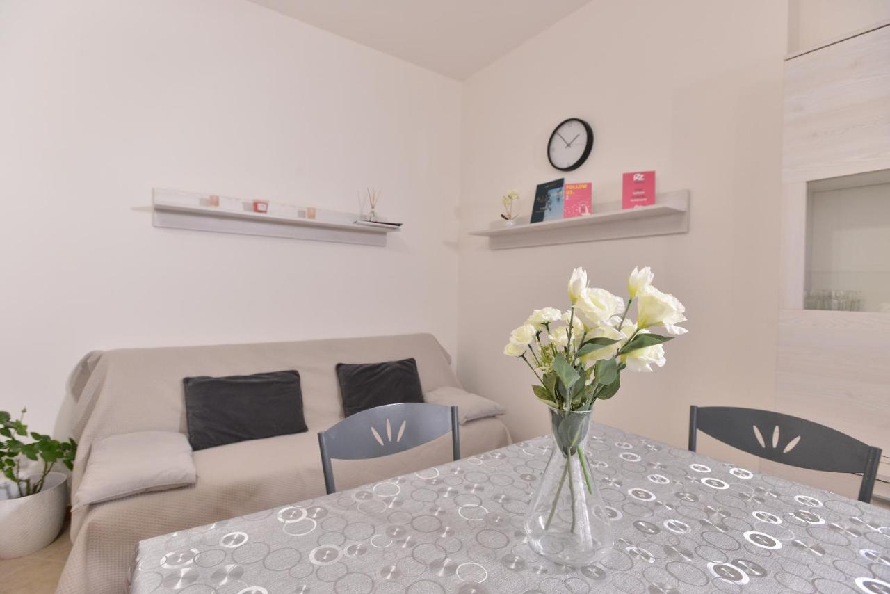 Izzhome Blue Sea Пула Екстериор снимка