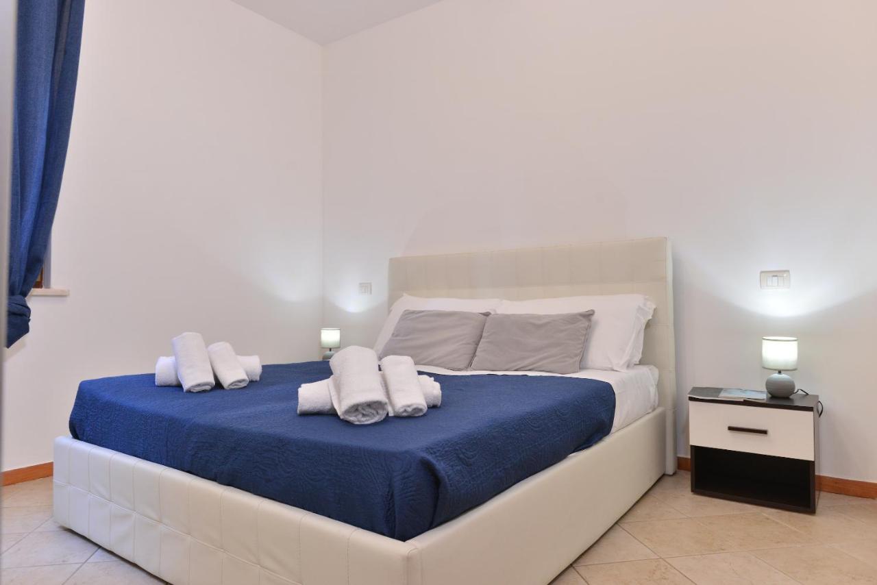 Izzhome Blue Sea Пула Екстериор снимка