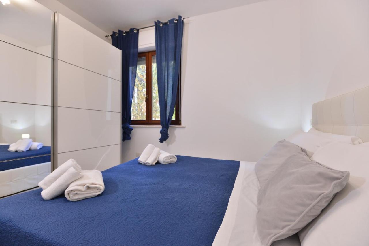 Izzhome Blue Sea Пула Екстериор снимка